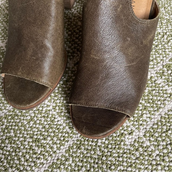 Lucky Brand Olive Green Block Heel Sandals Sz 9 - Picture 6 of 10